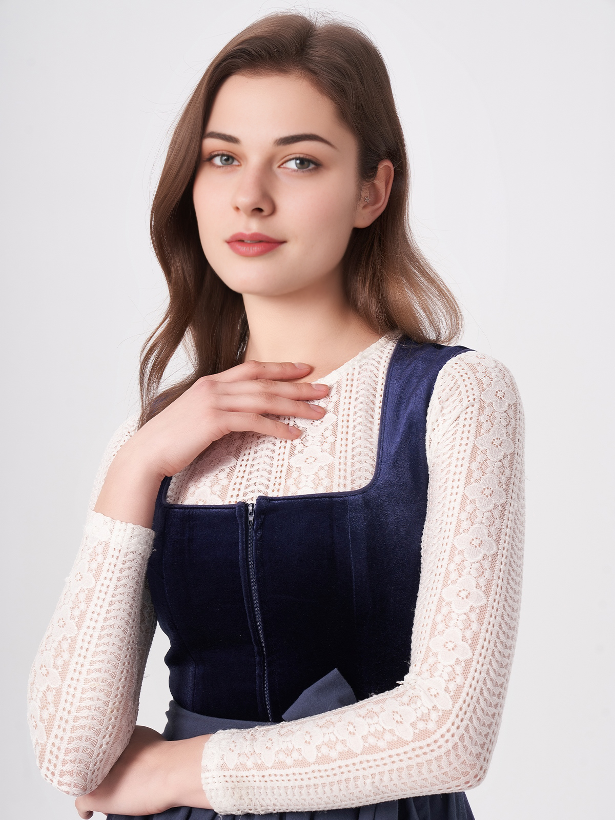 Stilvolles blaues Dirndl in Größe 52