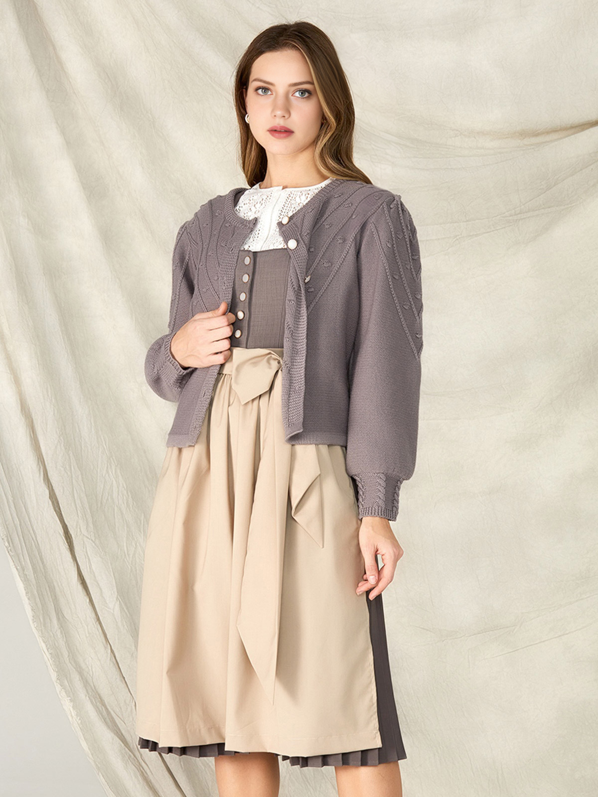 Dirndl Hellblau mit Strickjacke