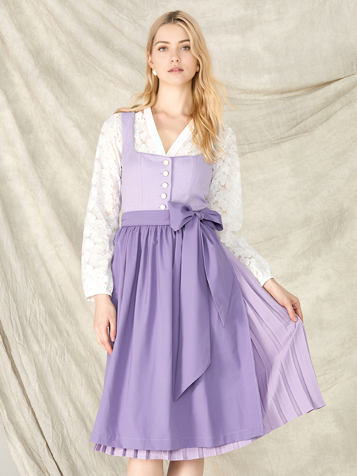 Dirndl in Lila – feminin und stilvoll