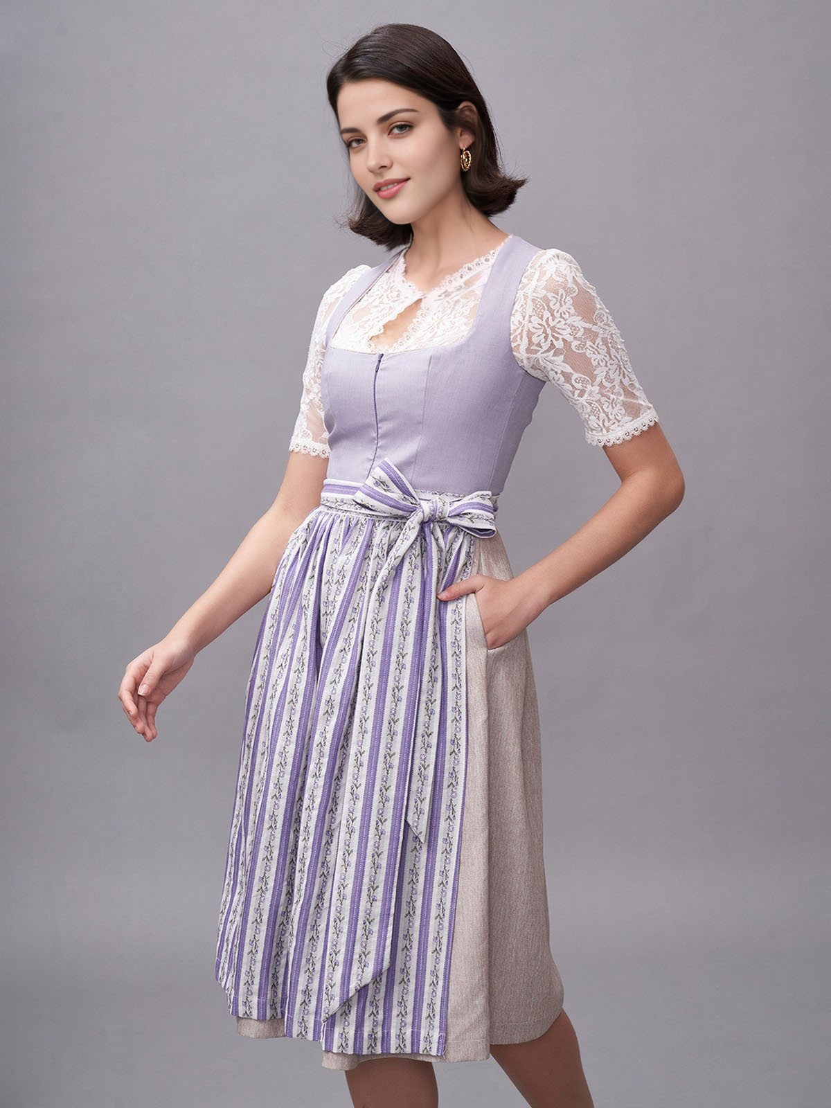 Modernes Dirndl in Lila mit überraschenden Details