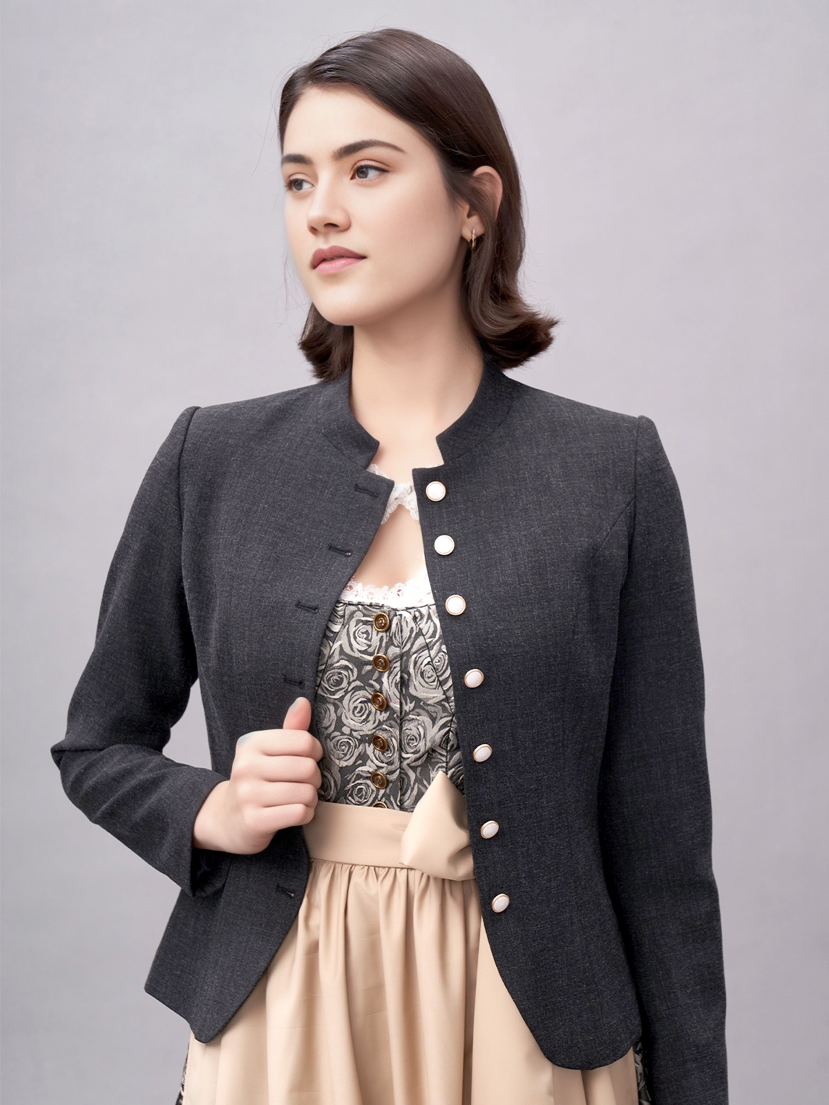 Modernes Dirndl in Blau