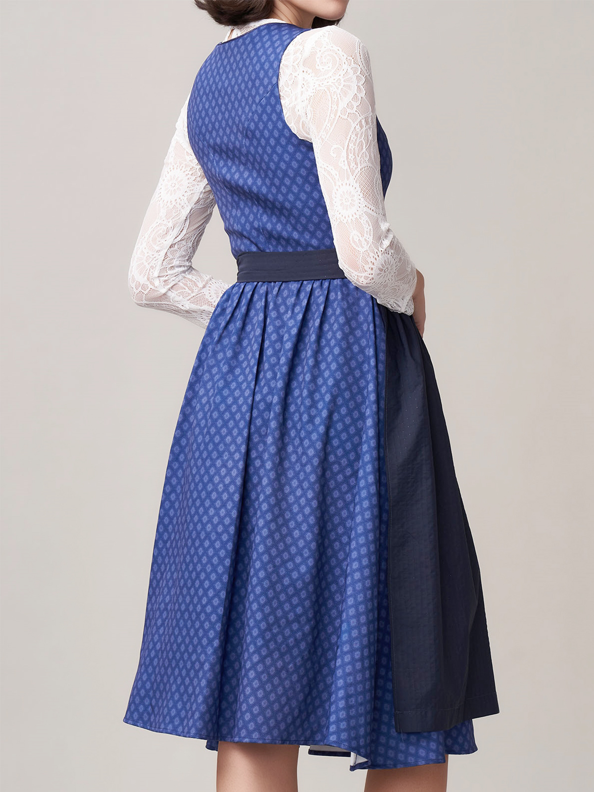 Dirndl Lindgrün in eleganter Ausführung