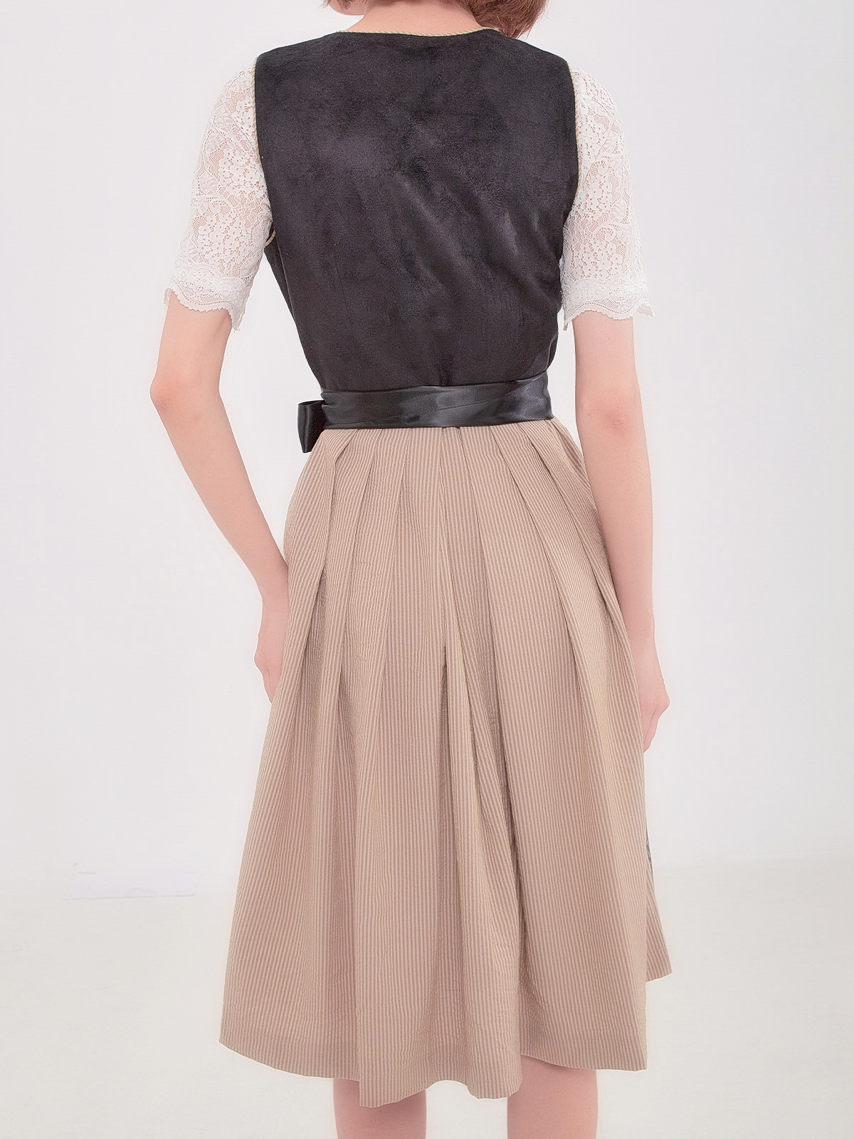 Dirndl in Schwarz