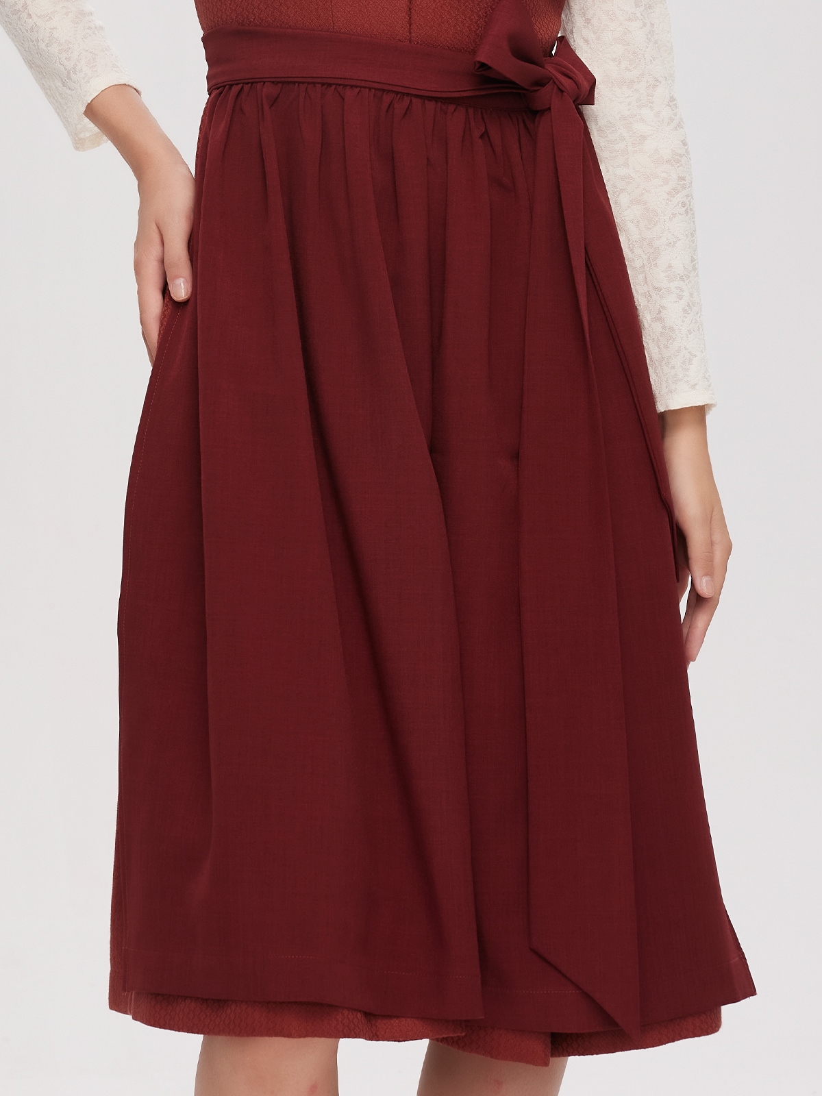 Dirndl Beige in eleganter Ausführung
