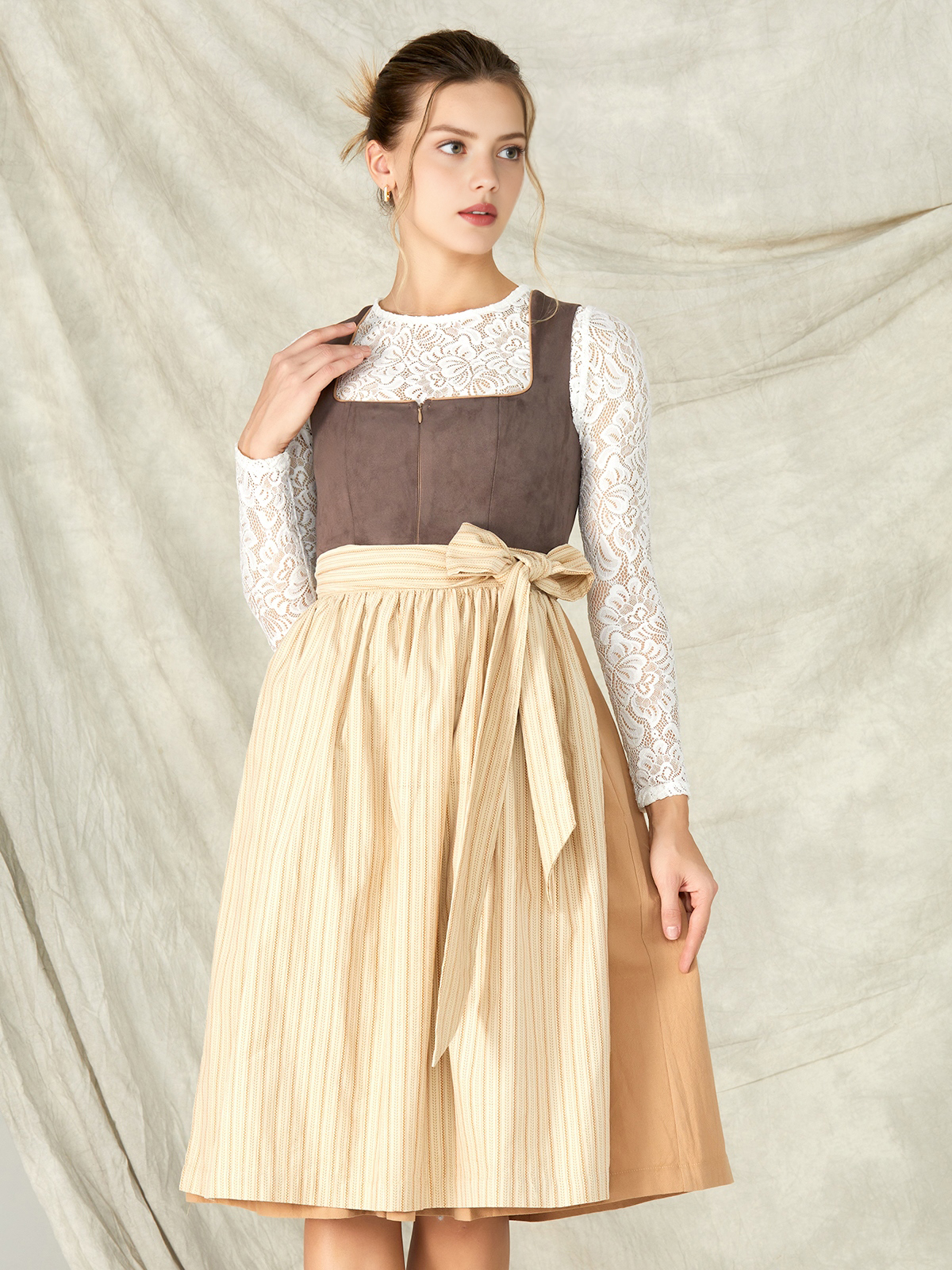 Dirndl Damen Grün in Braun