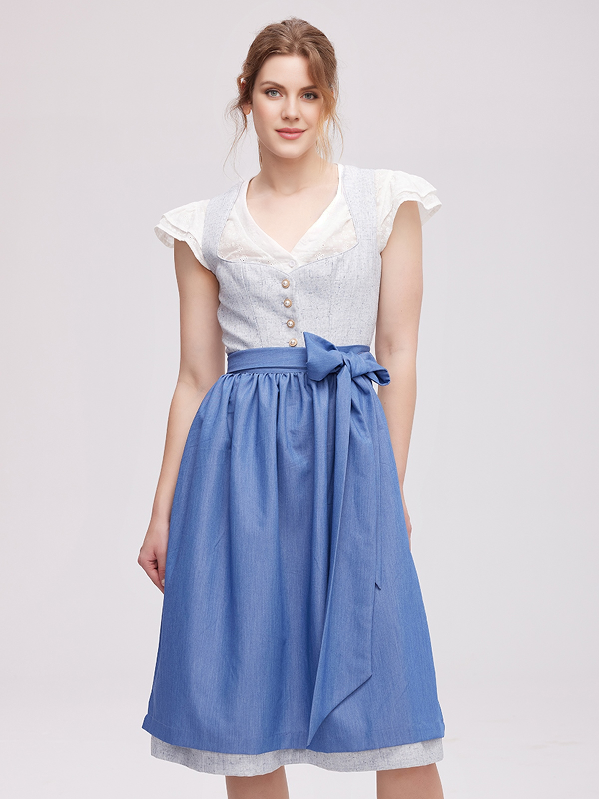 Modernes Dirndl in Blau