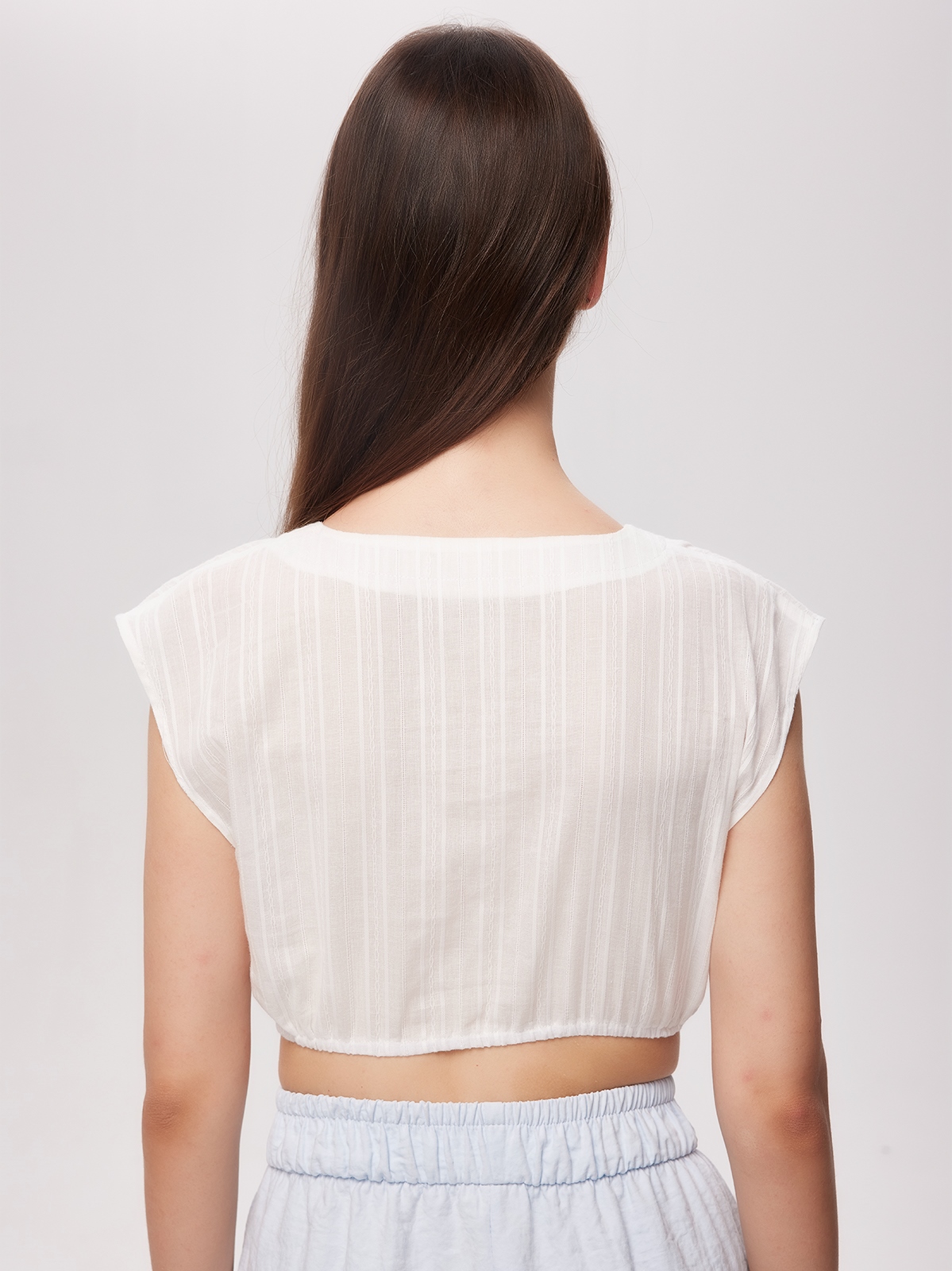 Dirndl Body in Weiß – elegant und bequem