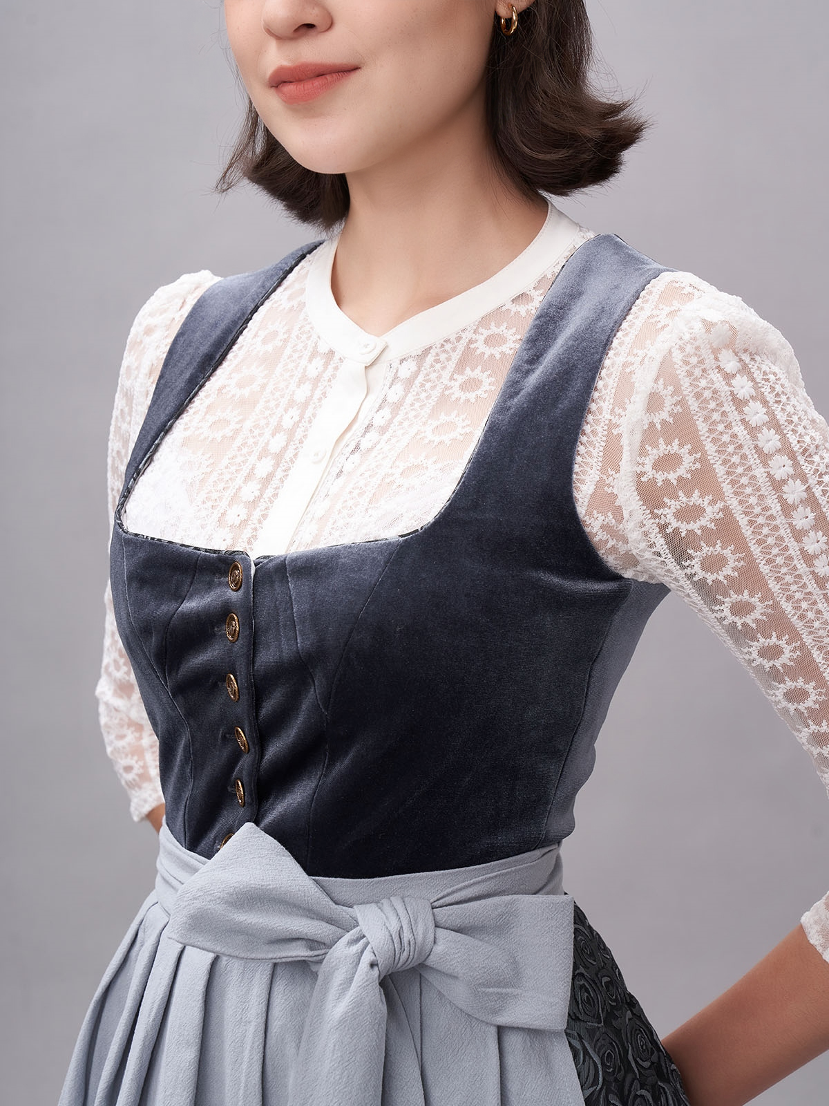 Elegantes einfarbiges Dirndl in Blau